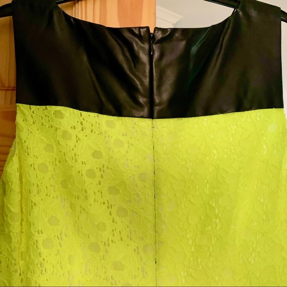 Designer Marc New York Yellow Lace Cutout Stunning Dress Size 10 - Picture 3 of 16